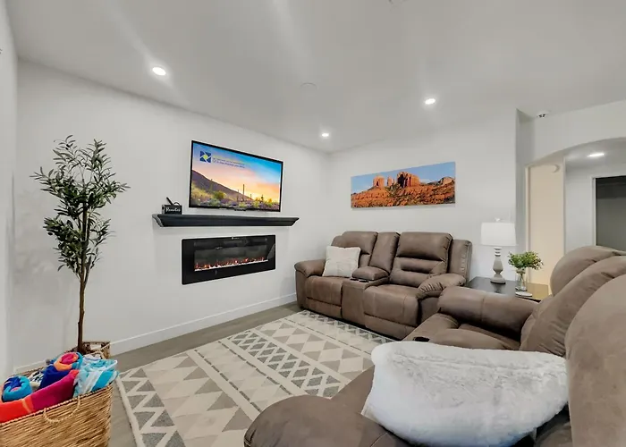 90th Holiday home Peoria